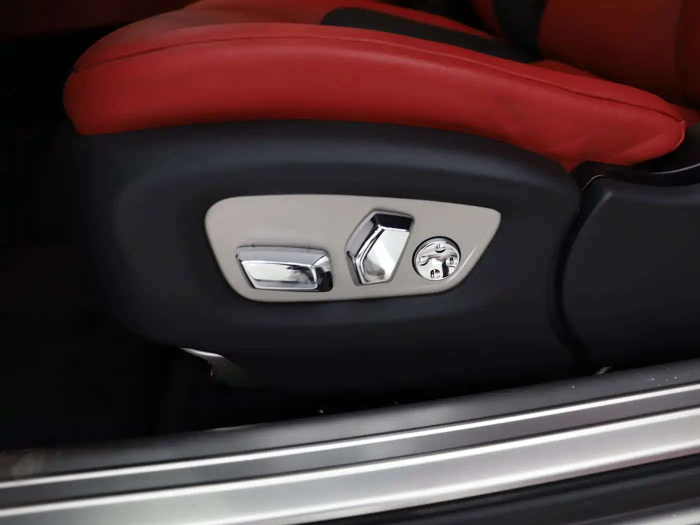 Rolls-Royce Wraith 2020 2018 6.6T Standard