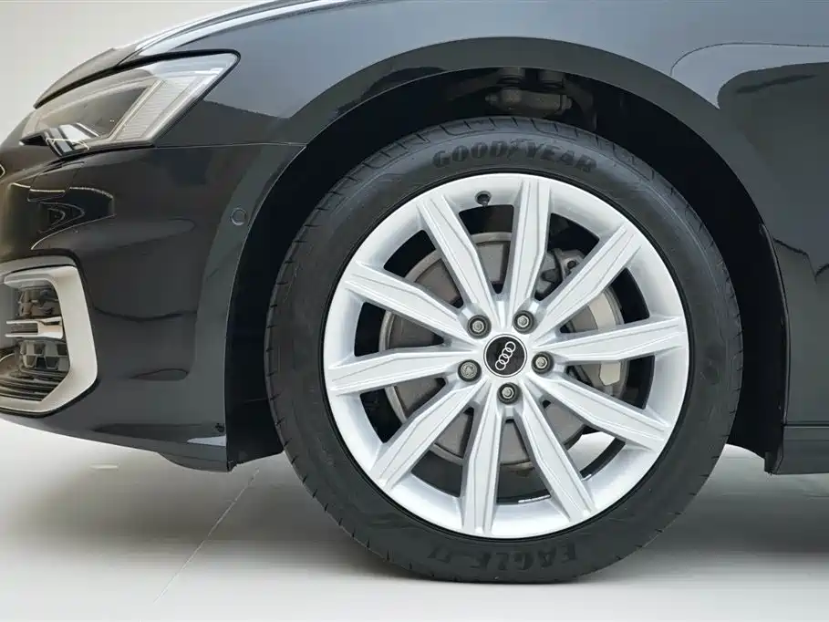 Audi A6L 2023 45 TFSI Premium Selection Dynamic фото 16