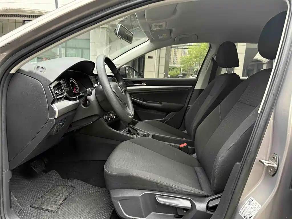 Volkswagen Bora 2019 Facelift 1.5L Automatic Fashion China VI фото 15