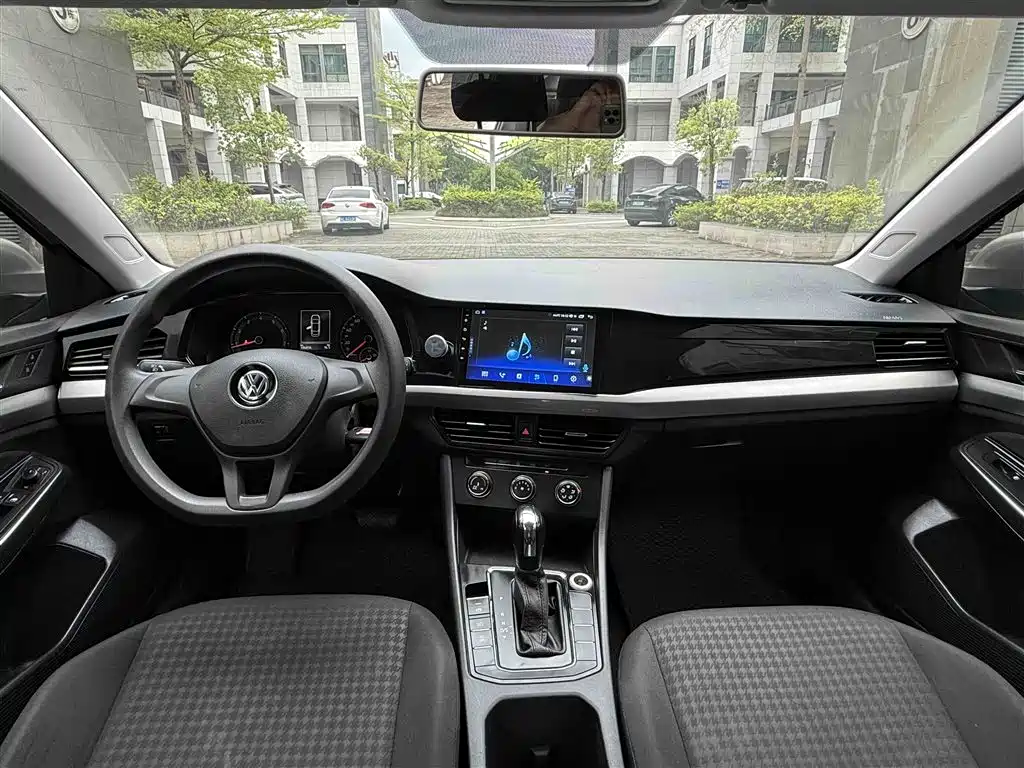 Volkswagen Bora 2019 Facelift 1.5L Automatic Fashion China VI фото 10