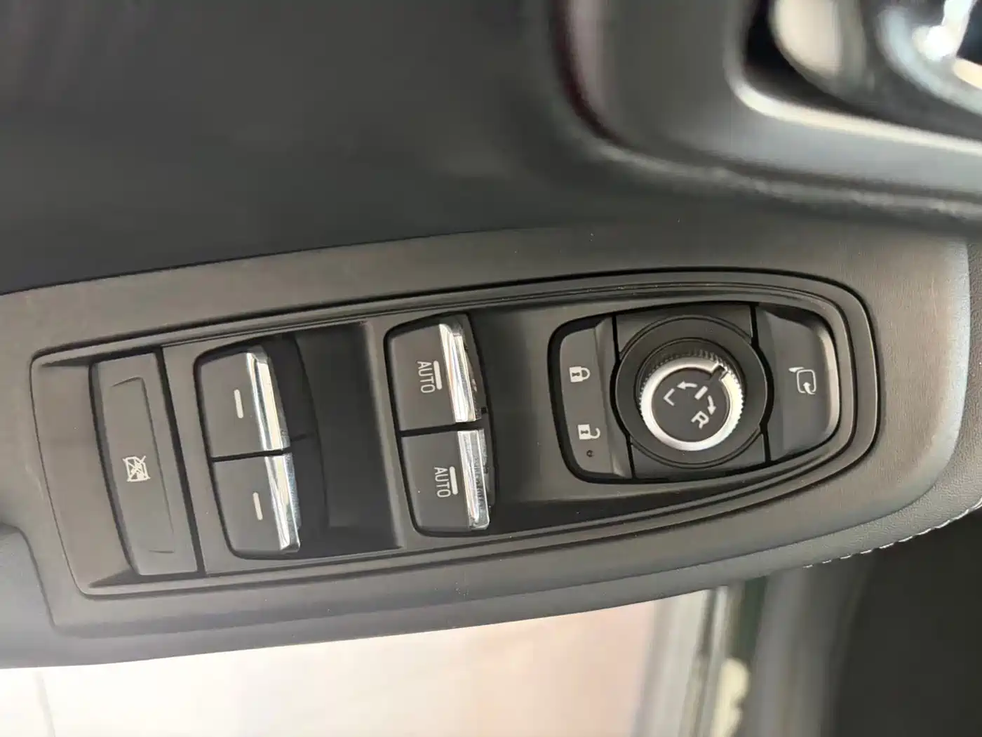 Фото 4 - Subaru Forester