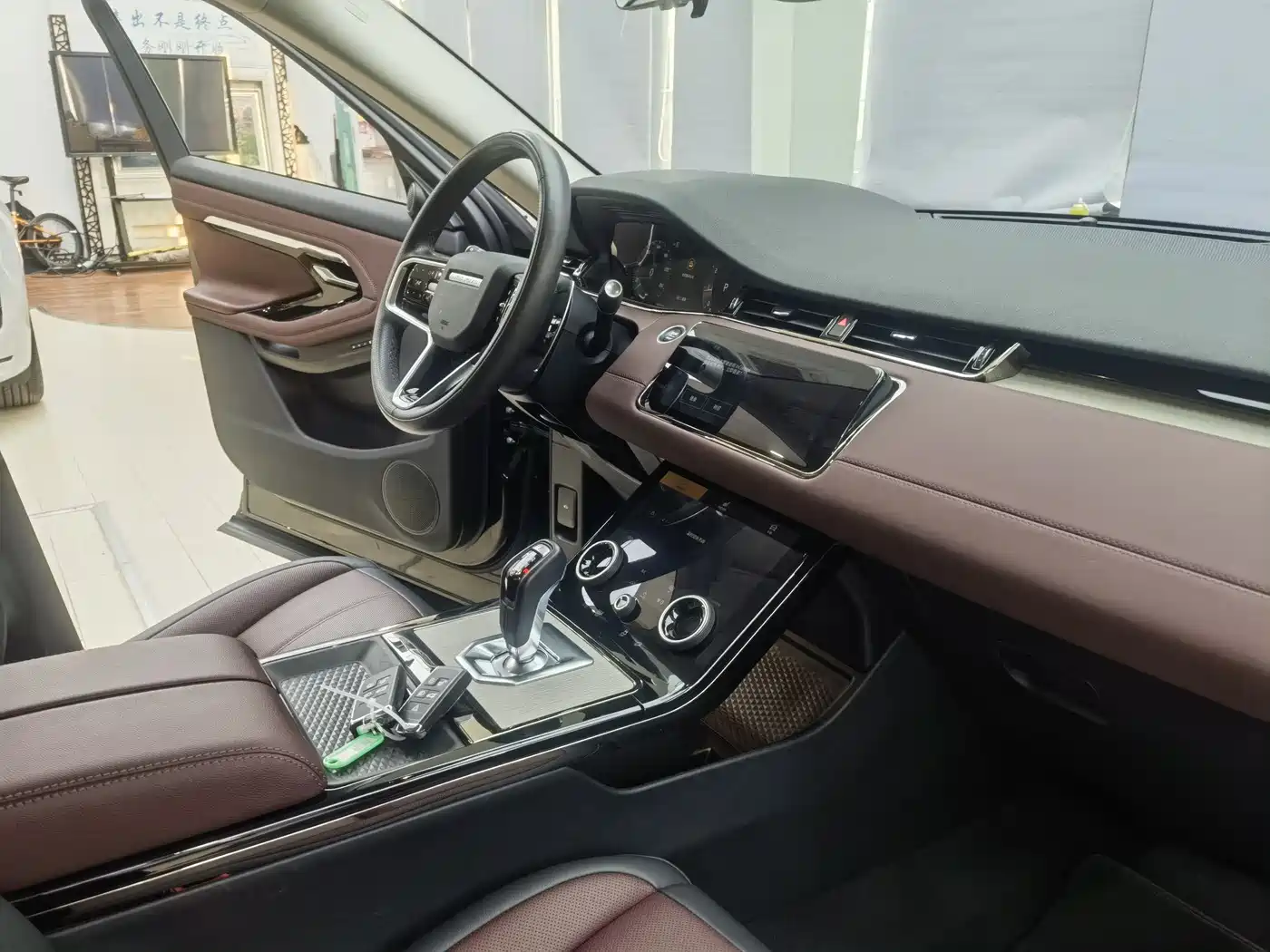 LAND ROVER RANGE ROVER AURORA