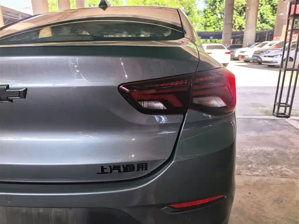Chevrolet Cavalier 2020 Redline 325T Automatic Delight (China VI) фото 8