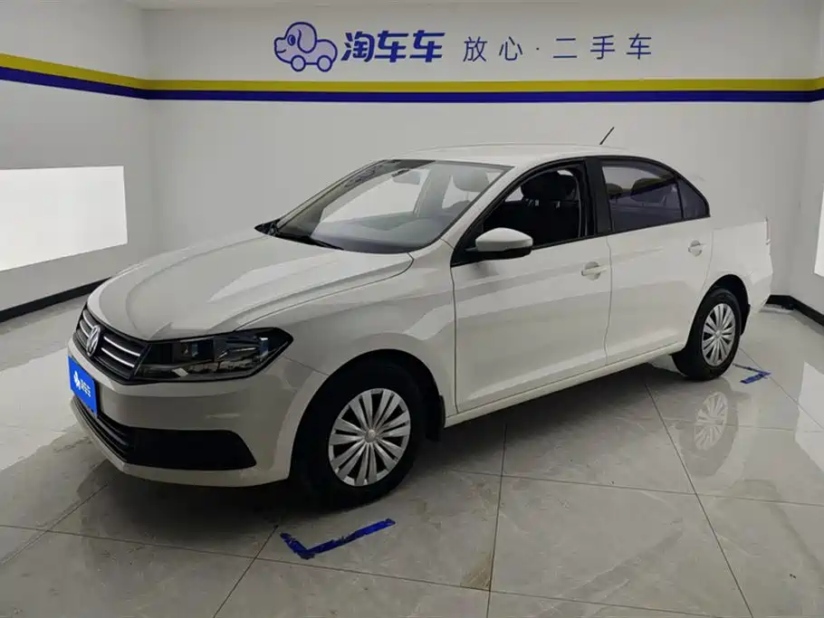 VOLKSWAGEN SANTANA