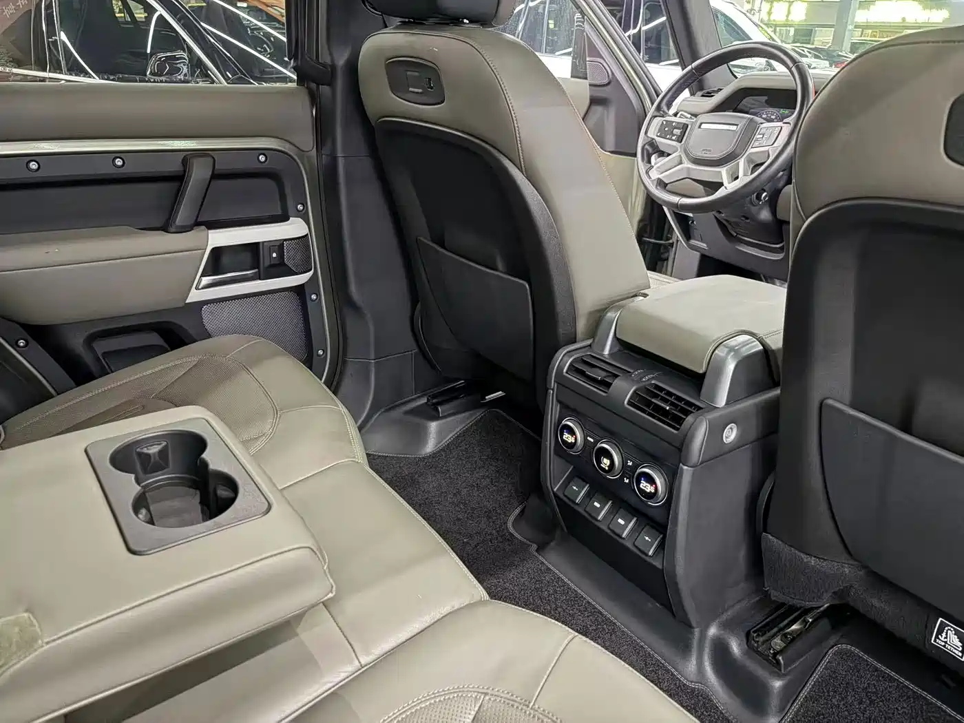 Land Rover Defender 2020 2020 Model 110 P400 SE