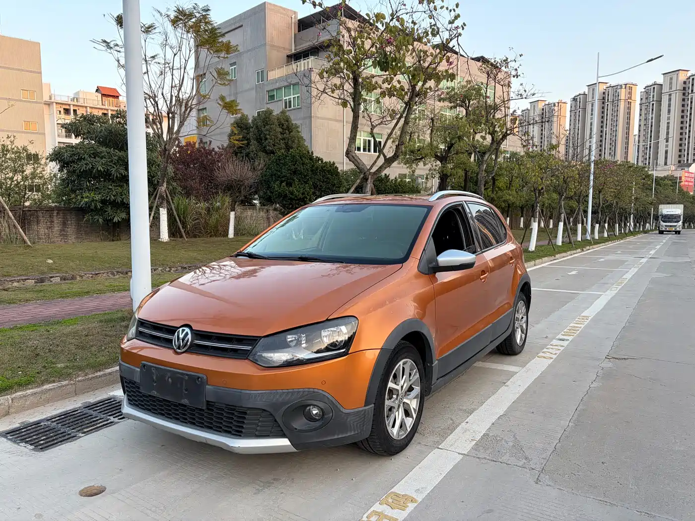 Volkswagen Polo 2016 1.6L Cross Polo Automatic
