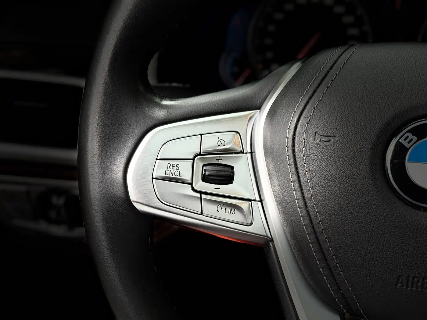BMW 7 Series 2018 730Li Leading Type Excellence Package фото 17