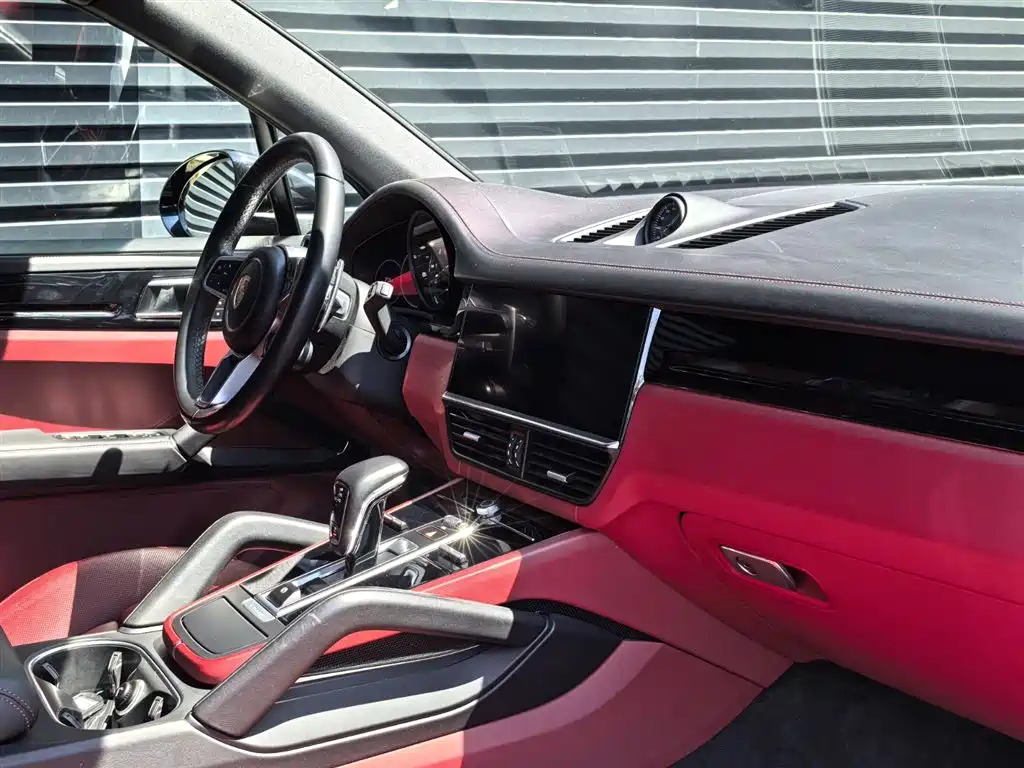 Porsche Cayenne New Energy 2021 Cayenne E-Hybrid 2.0T фото 15