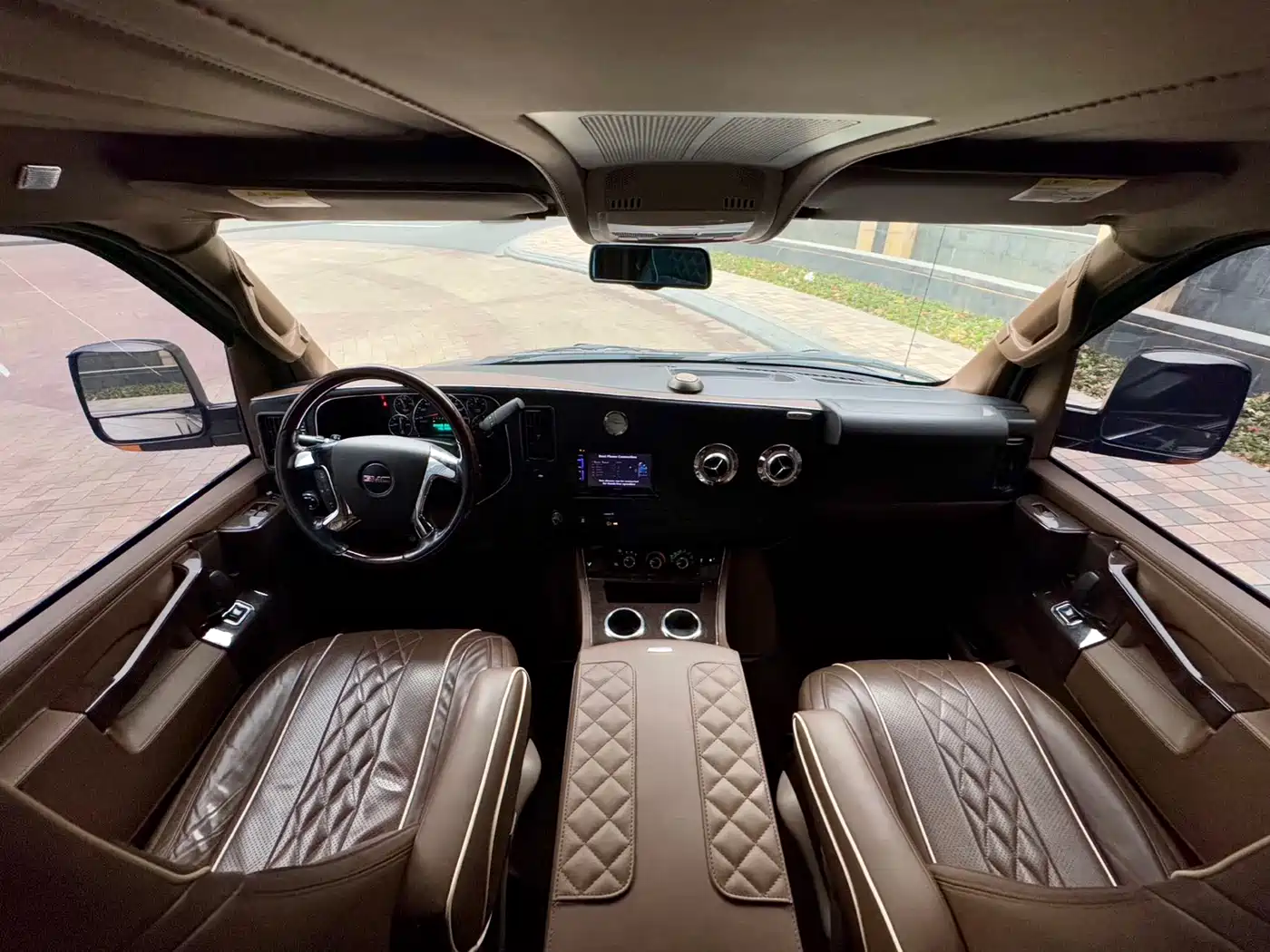 GMC Savana 2017 2017 G660 Elegance Edition