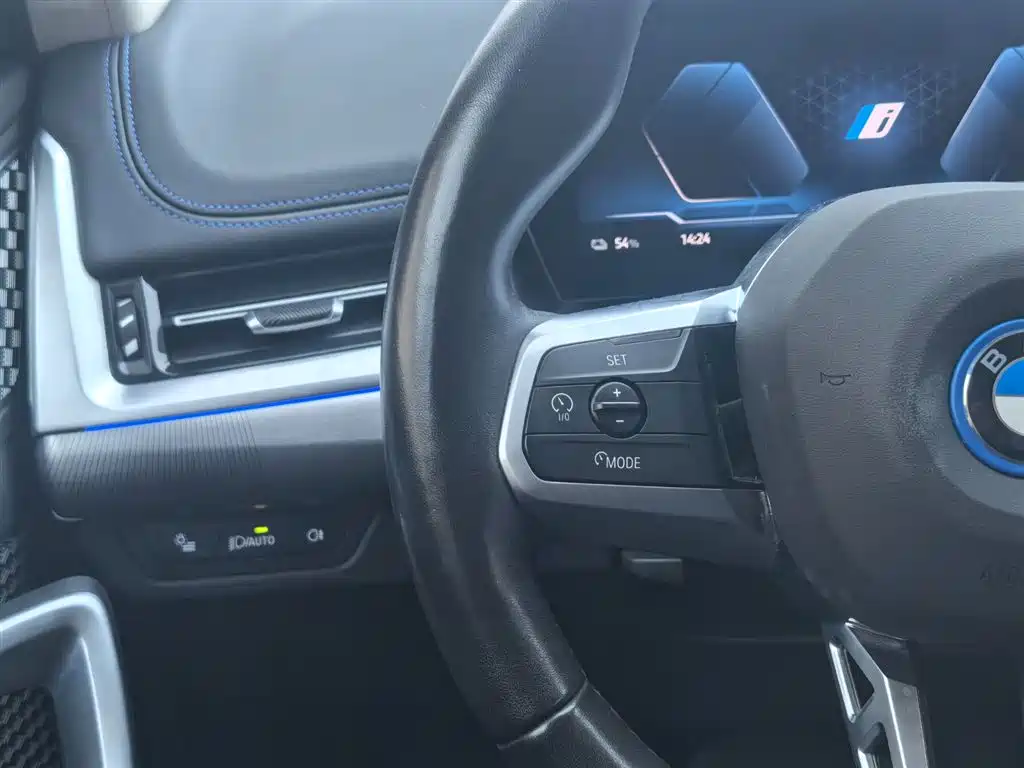 BMW iX1 2025 2025 eDrive25L M Sport Package