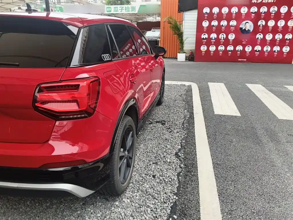 Audi Q2L 2018 35 TFSI Launch Exclusive Edition China VI фото 7