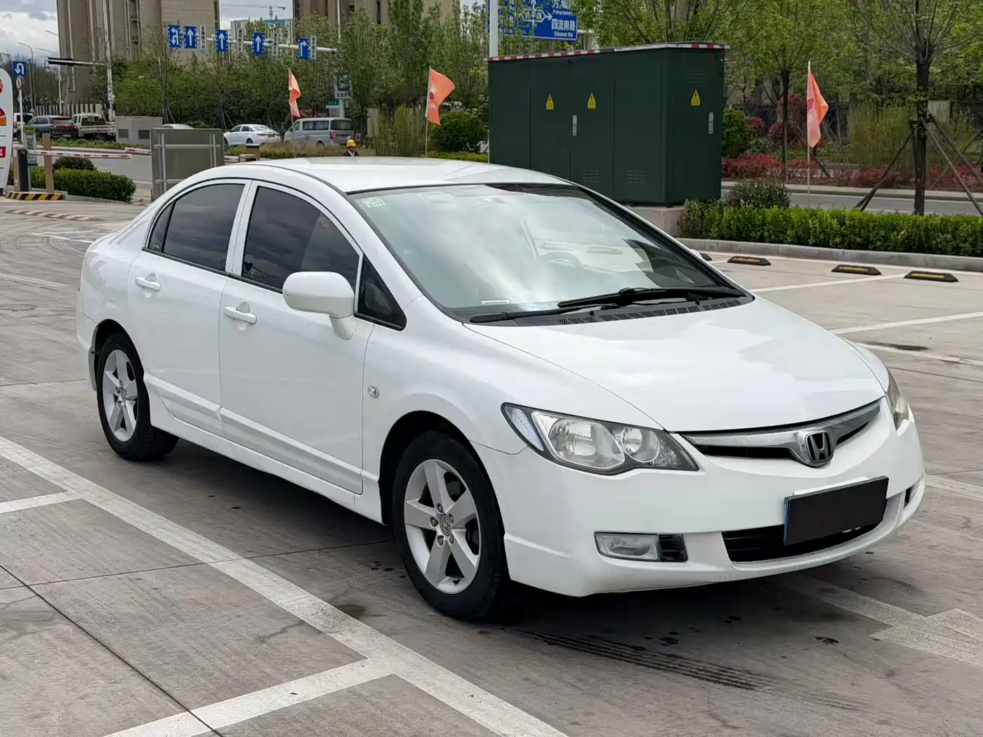 CIIMO CIIMO 2013 2012 1.8L Automatic