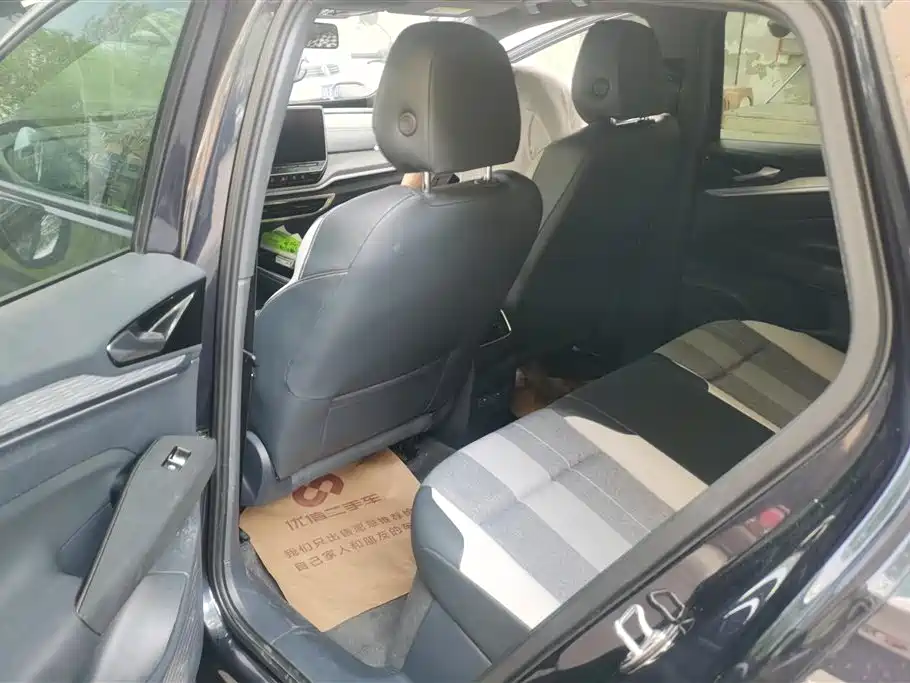 VOLKSWAGEN ID.4 CROZZ