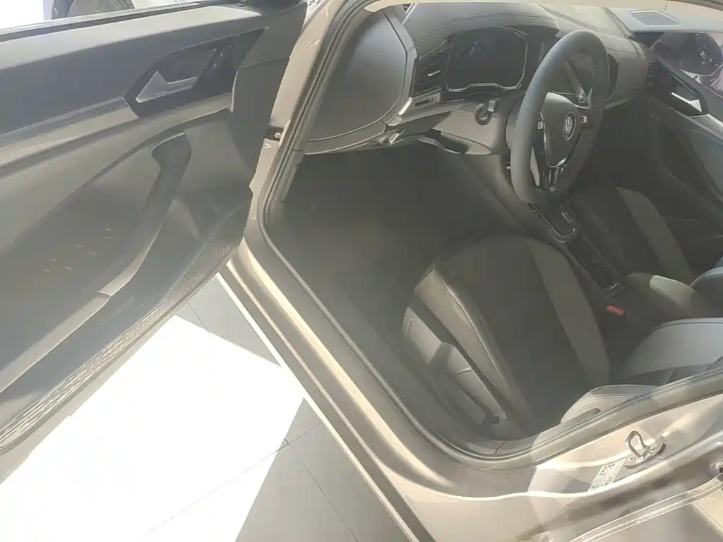 Volkswagen Sagitar, миниатюра 16