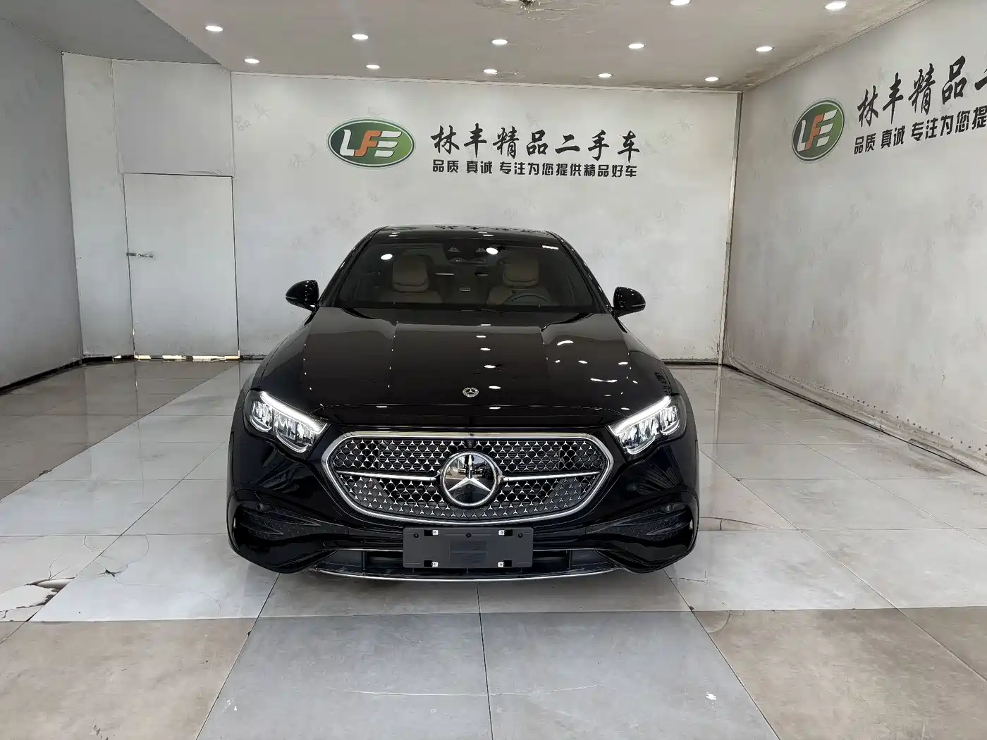 Mercedes-Benz E-Class 2025 E 300 L Luxury Sport фото 2