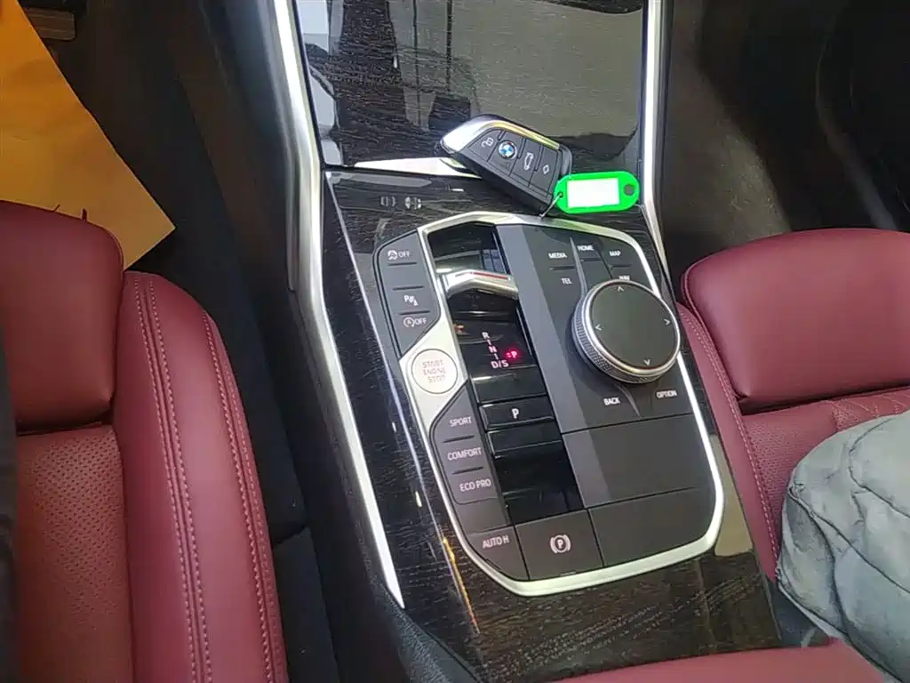 BMW 3 Series 2024 325Li M Sport Package фото 14
