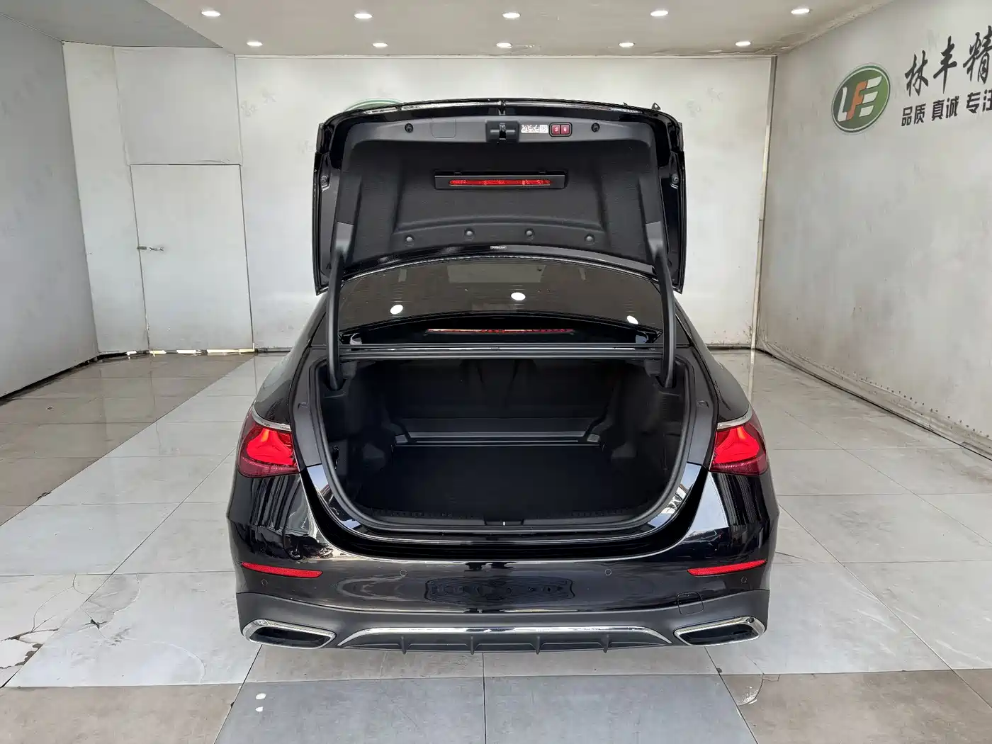 Mercedes-Benz E-Class 2025 E 300 L Luxury Sport фото 29