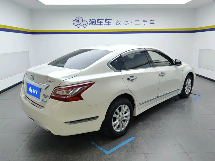 Photo 3 - Nissan Teana