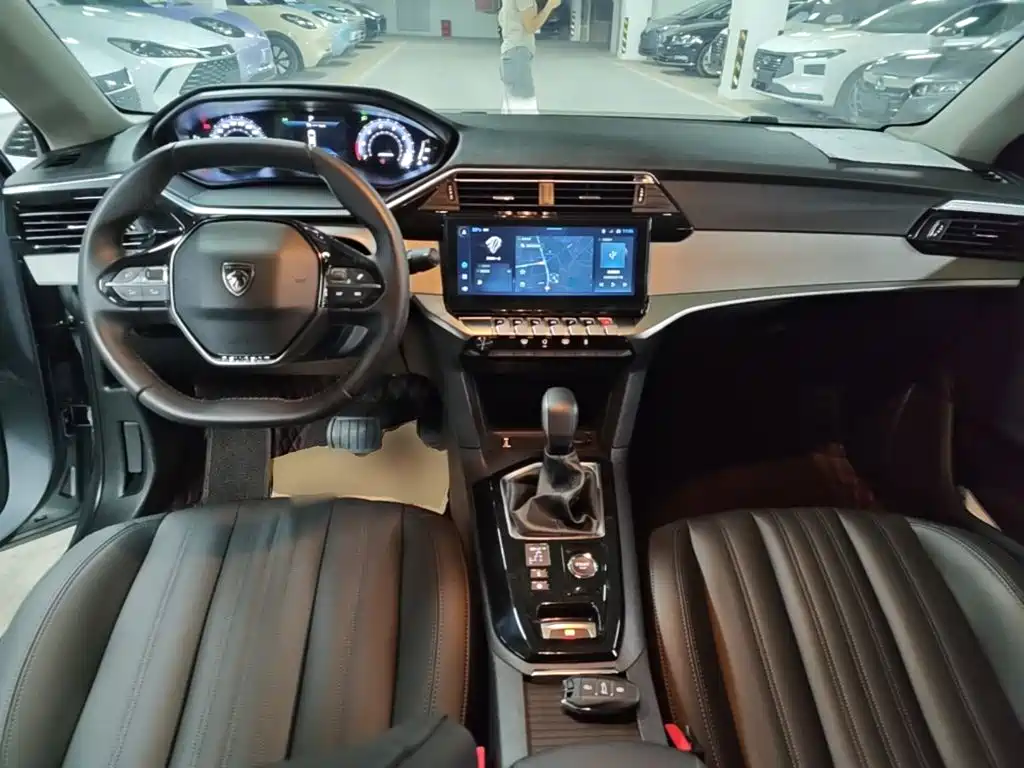 Peugeot 408 2025 2022 1.6T Light Chaser Edition