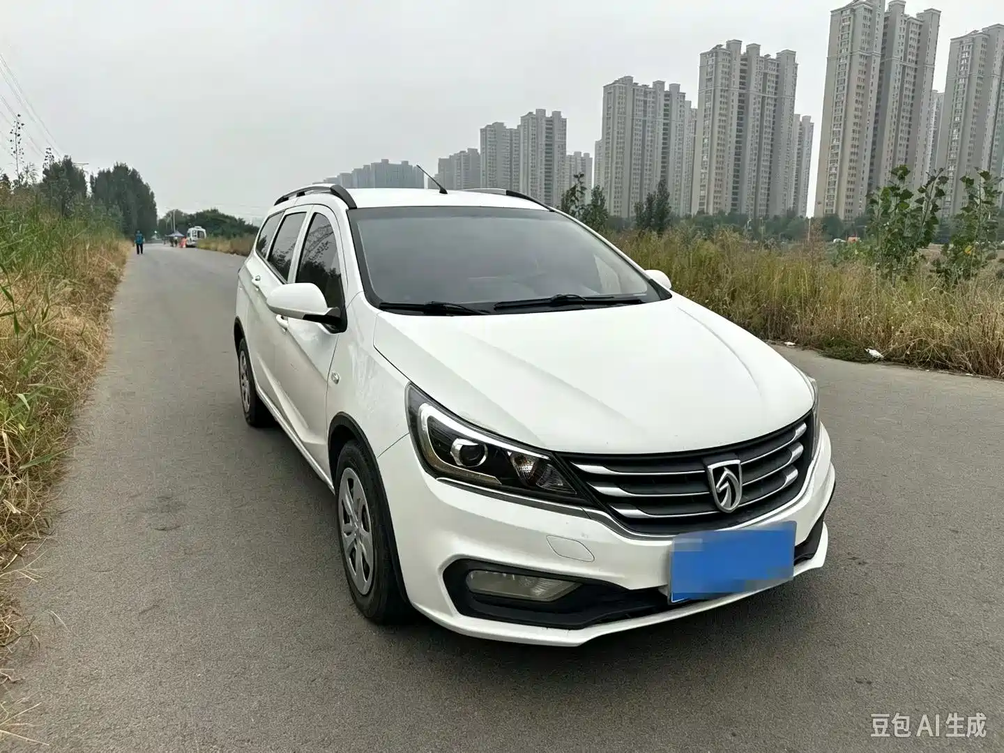 Фото 2 - Baojun 310W