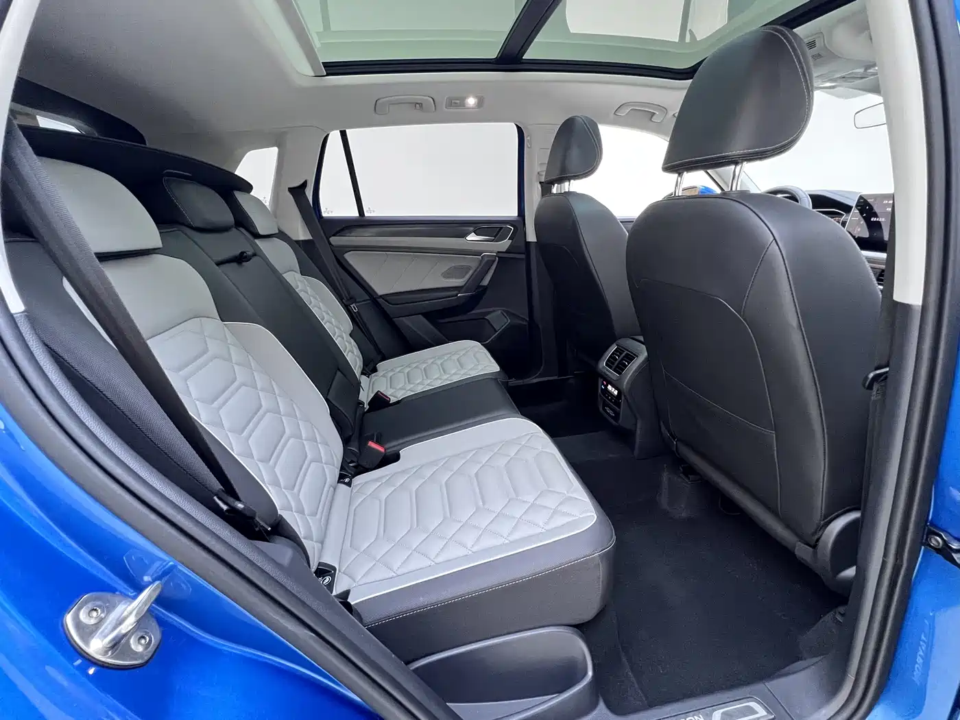 Volkswagen Tayron 2023 280TSI 2WD Luxury Plus Advanced Edition фото 24