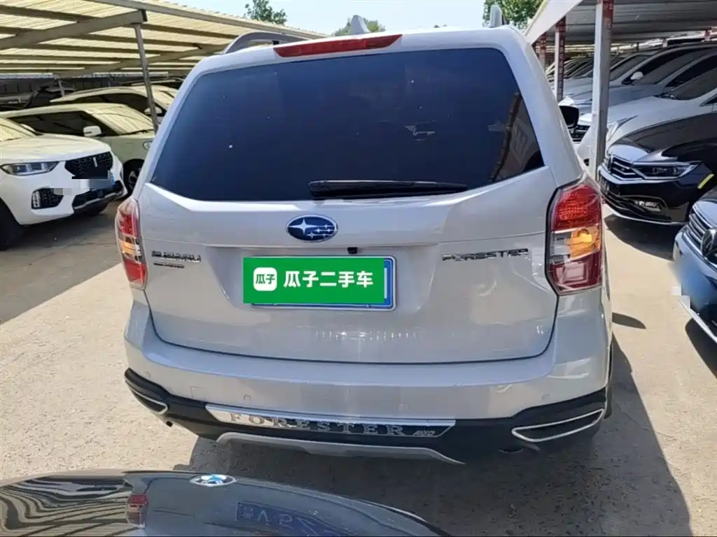 Subaru Forester 2013 2.0i Automatic Luxury Edition фото 4