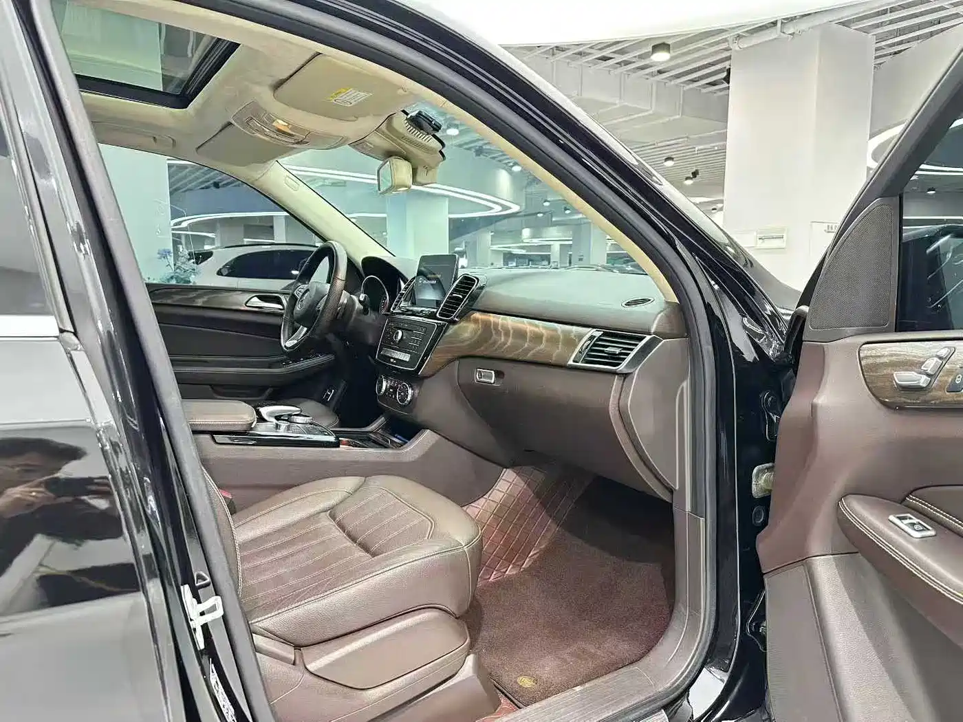 Mercedes-Benz GLE 2016 GLE 400 4MATIC фото 6
