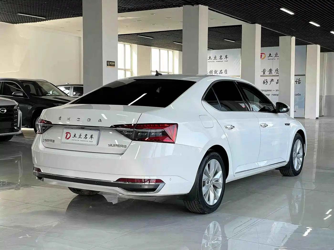 Škoda Superb 2021 TSI280 DSG Comfort Edition фото 4