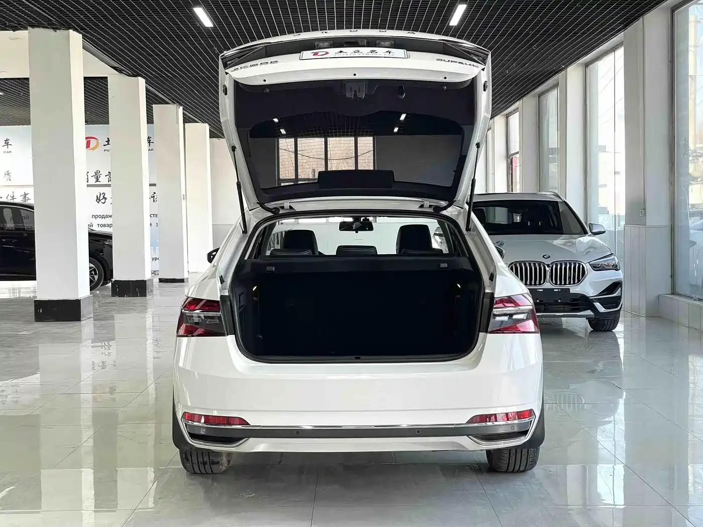 Škoda Superb 2021 TSI280 DSG Comfort Edition фото 17
