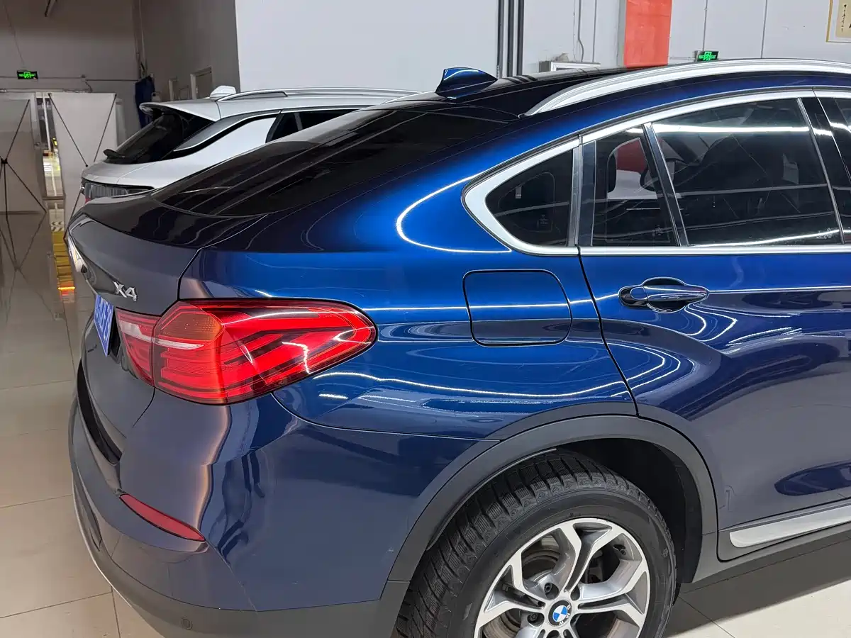 BMW X4 2014 xDrive20i X Design Package фото 9