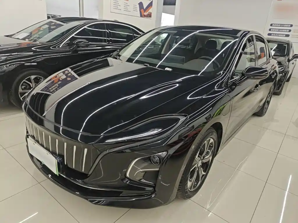 Hongqi E-QM5 2023