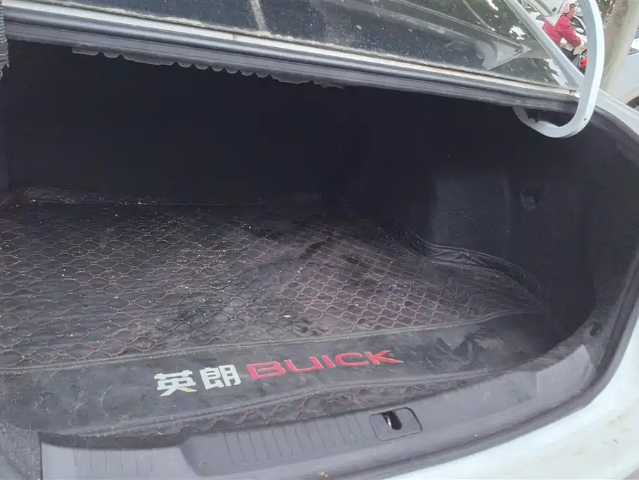 Buick Excelle 2021 Exemplar 1.5L Auto Progressive фото 4