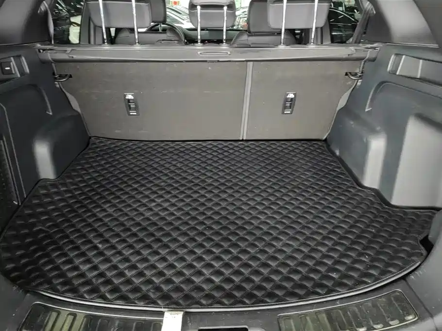 LAND ROVER DISCOVER SPORTS