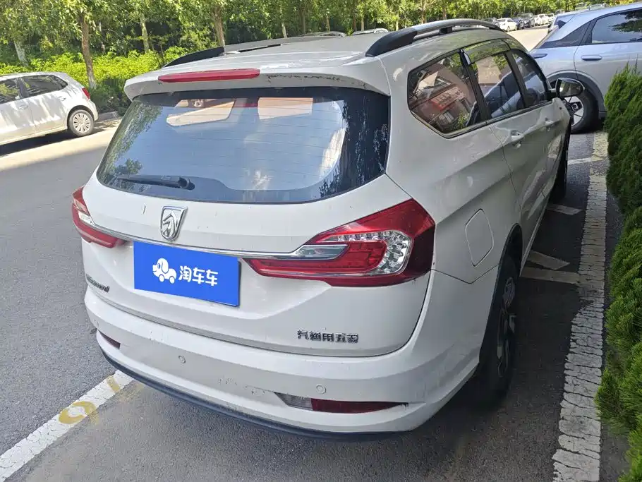 Baojun 310W 2019 2017 1.5L Manual Fashion China VI