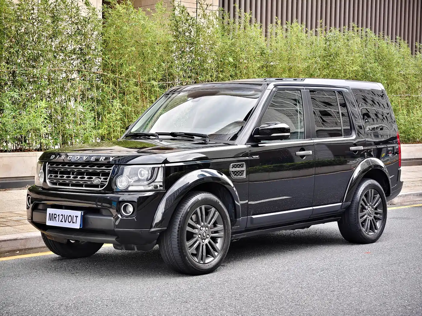 Land Rover Discovery 2016 3.0 SC Black Edition SE