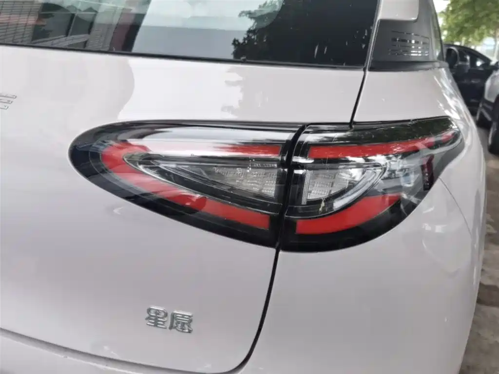 Geely Galaxy Starry Wish 2026 Edition 310km Youth Version фото 8