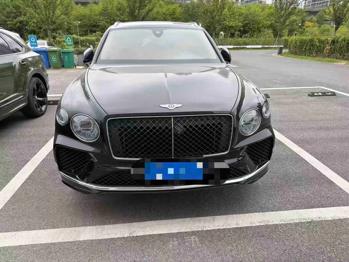 Bentley Bentayga 2025 2024 4.0T V8 Long Wheelbase