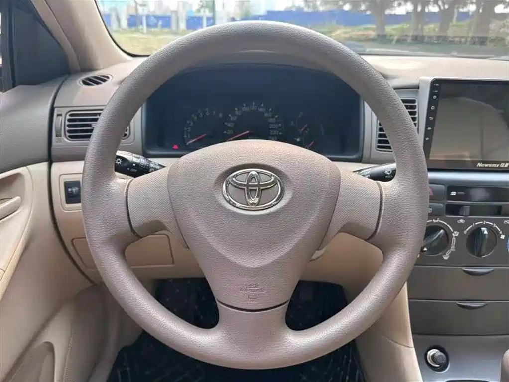 Toyota Corolla 2010 1.6L Manual Classic Edition фото 9