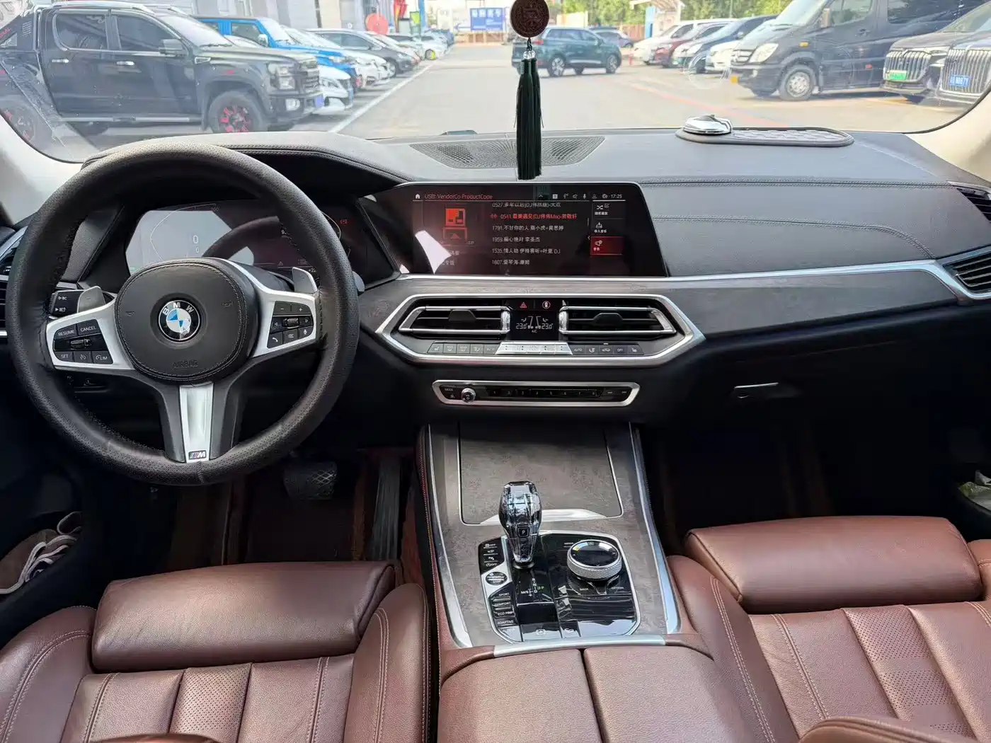 BMW X5 (Import) 2020 xDrive40i M Sport Package фото 7