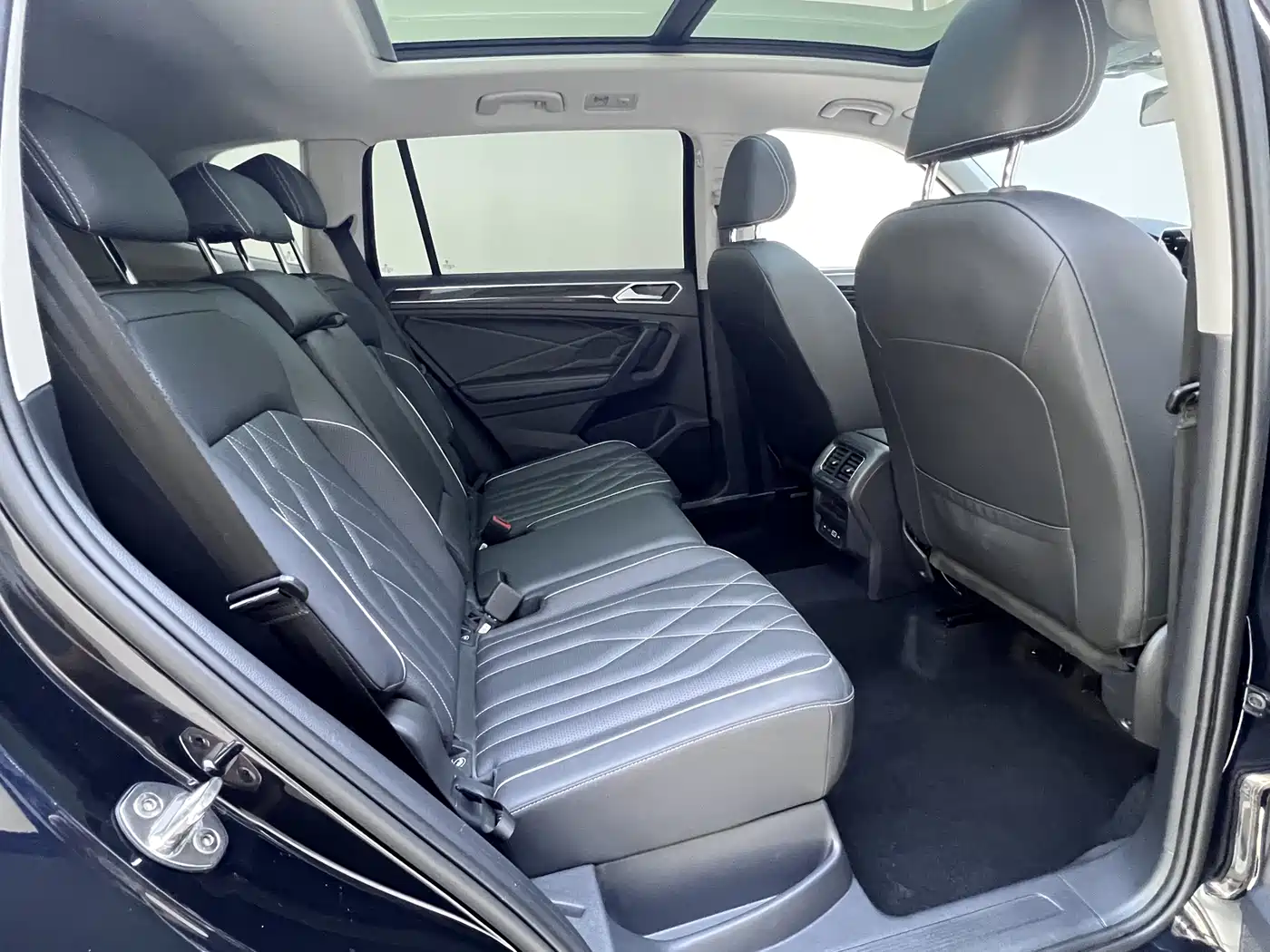 Volkswagen Tiguan L 2023 280TSI 2WD Trend Limited Edition фото 23