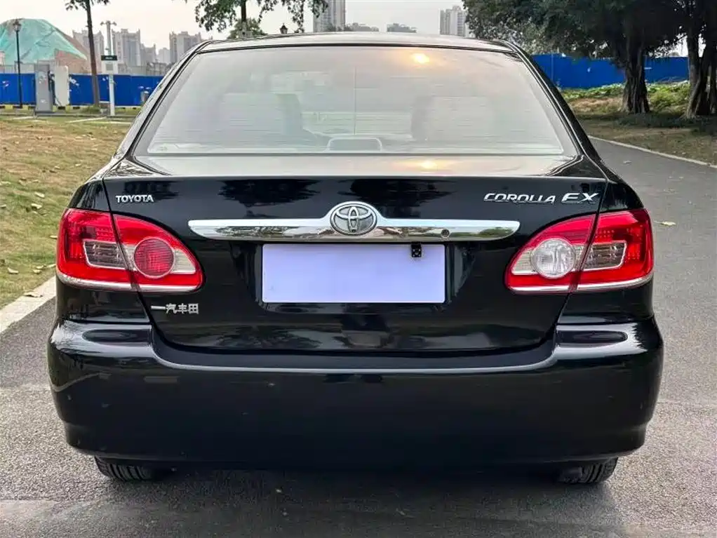 Toyota Corolla 2010 1.6L Manual Classic Edition фото 4