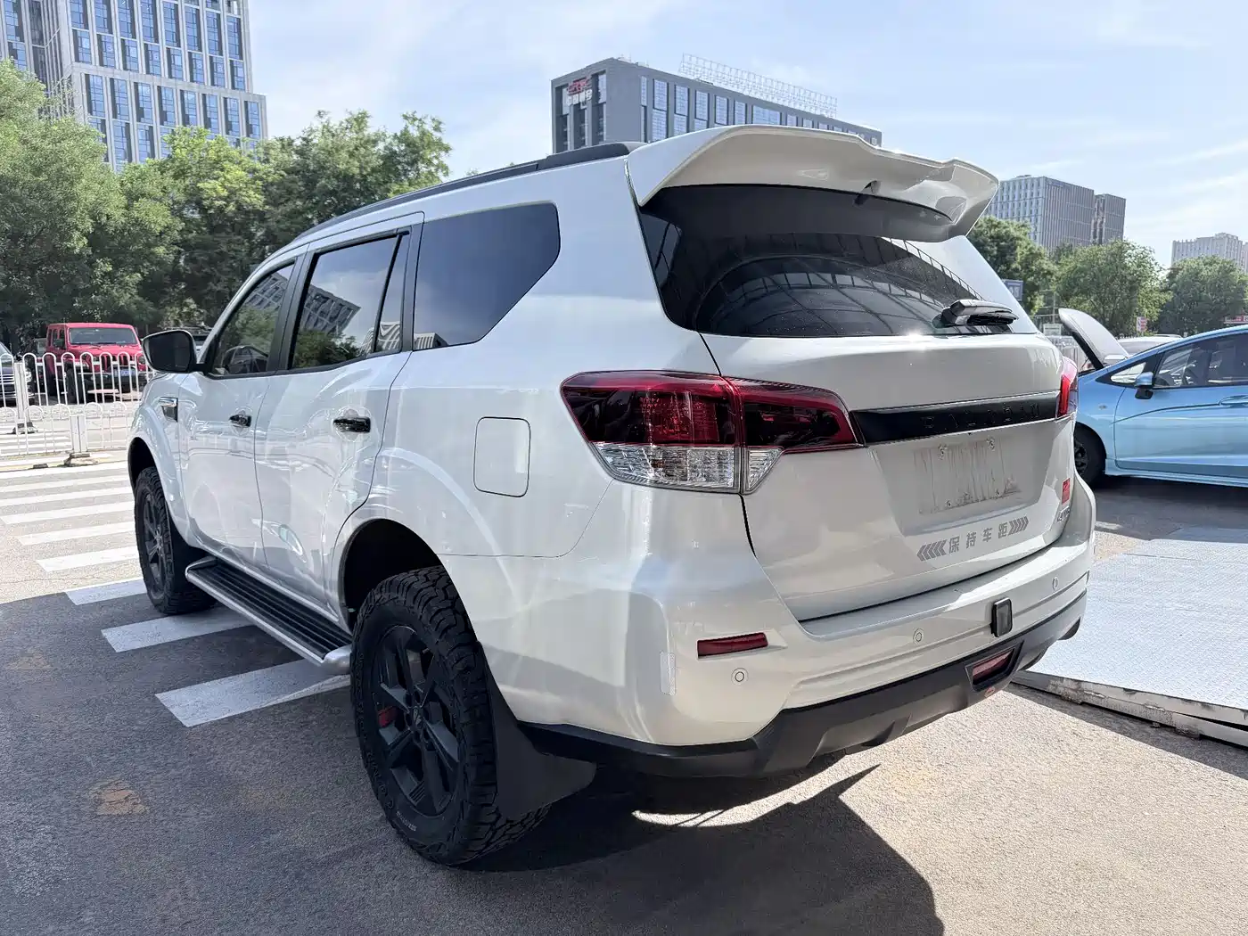 Dongfeng Fengdu Paladin 2023 Model 2.0T 4WD Premium Edition фото 13