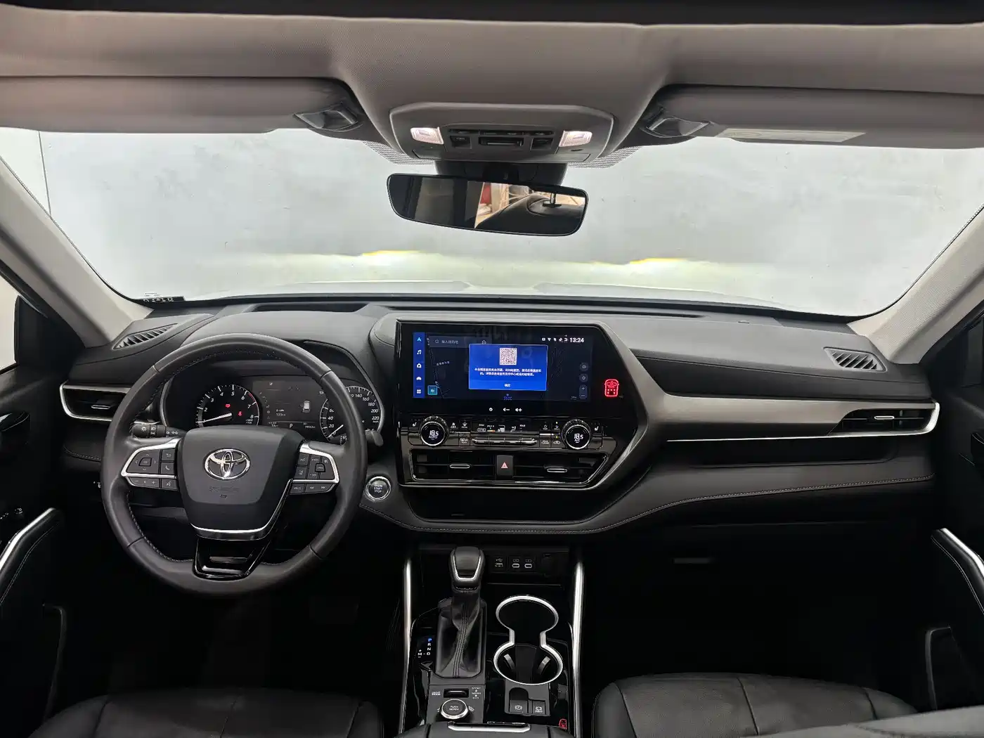 Toyota Highlander 2022 380T 4WD Premium 7-Seater фото 12
