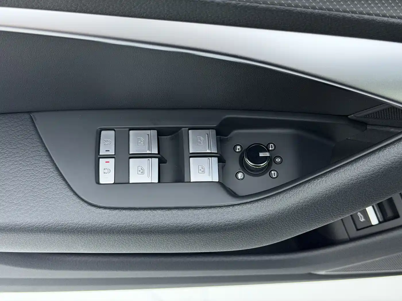 Audi A6L 2024 40 TFSI Luxury Dynamic фото 12