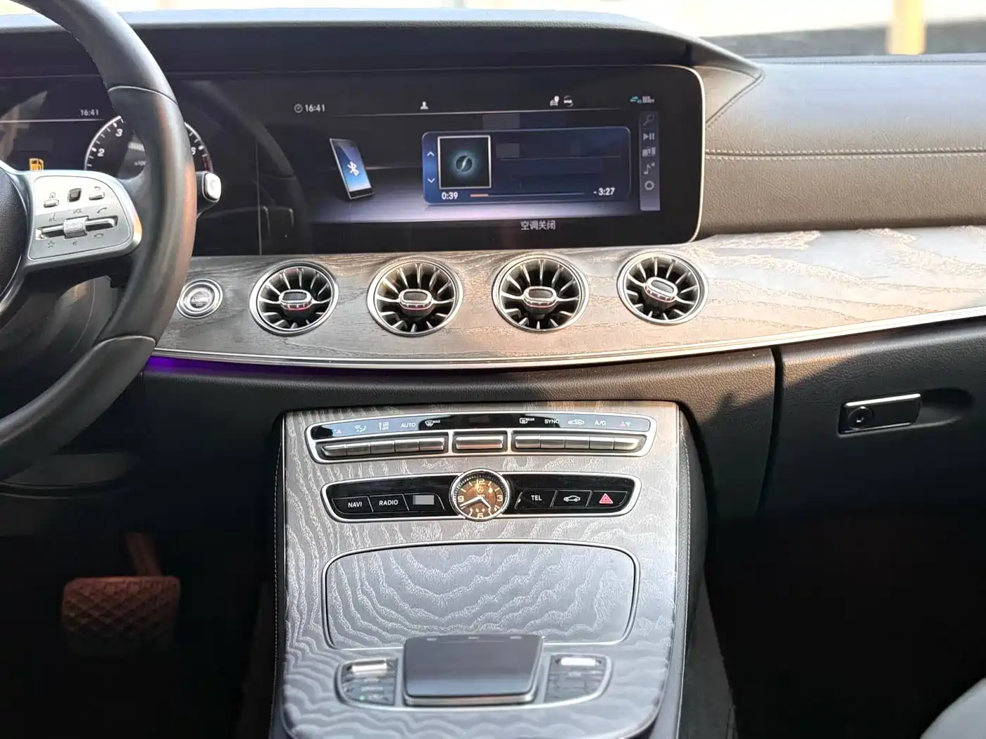 Mercedes-Benz CLS 2018 CLS 300 Dynamic фото 8