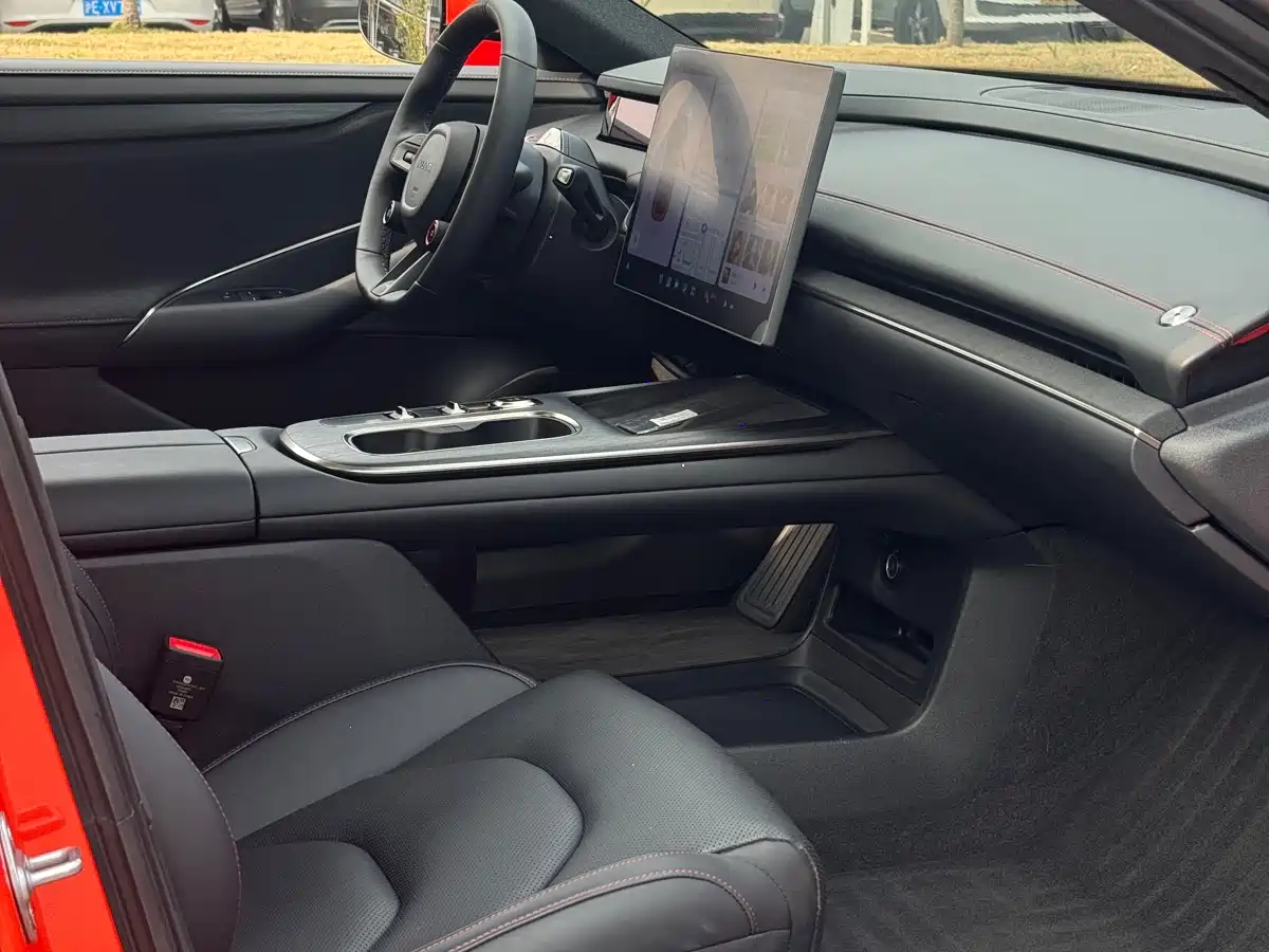 XIAOMI CAR XIAOMI SU7