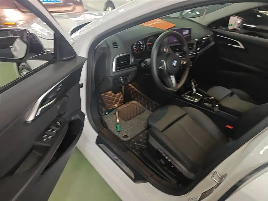 BMW 1 Series 2020 Model 125i Leading M Sport Package фото 16