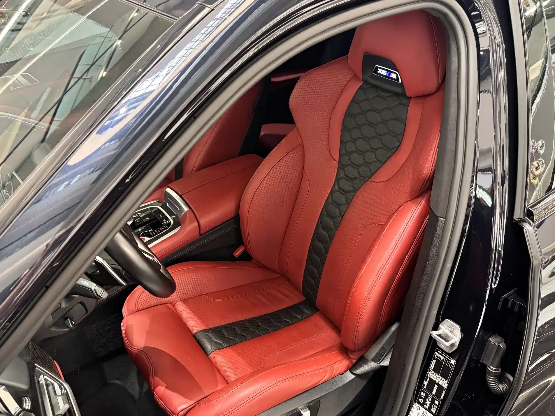 Фото 17 - BMW X6 M