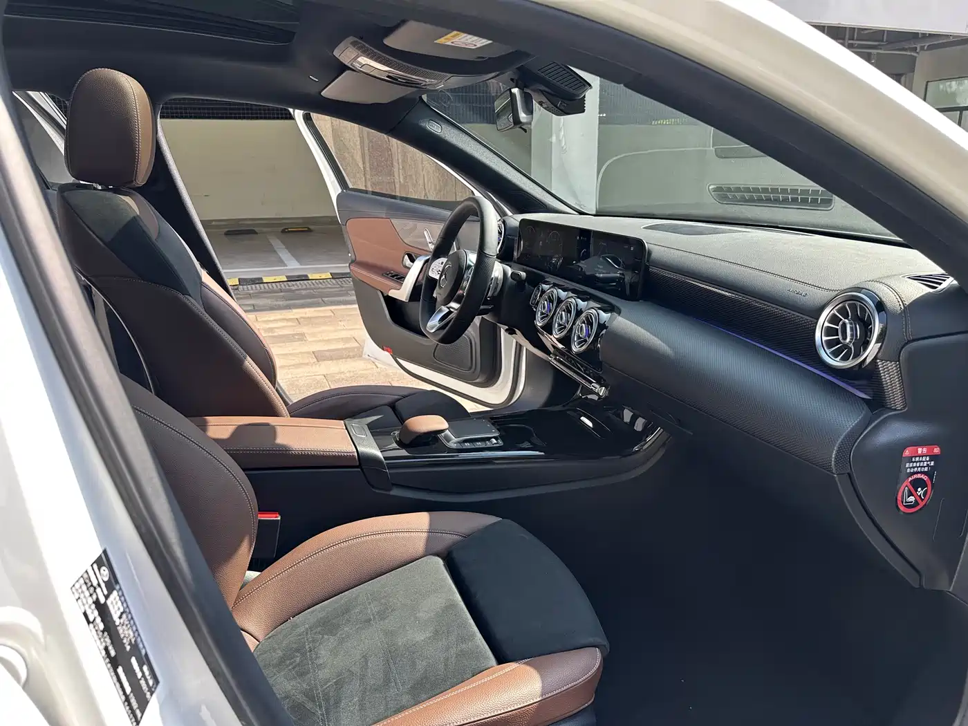 Mercedes-Benz A-Class 2021 A 200 L Sport Sedan Fashion Edition фото 12