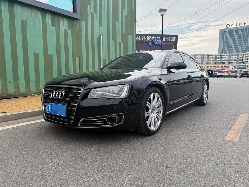 Audi A8 2012 A8L 6.3 FSI W12 quattro